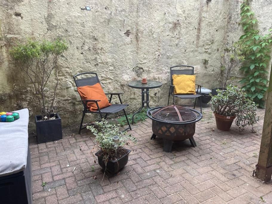 Garden Flat Torquay Just 2 Mins Walk From The Harbour Apartment Exterior foto